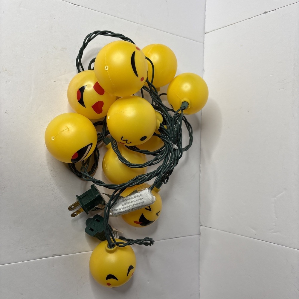 Holiday Time Emoji Smiley‎ Smile Face String Lights -10 Lights Indoor/Outdoor